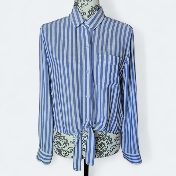 Rails Val Blue White Stripe tie front button up shirt size medium - Picture 2 of 14